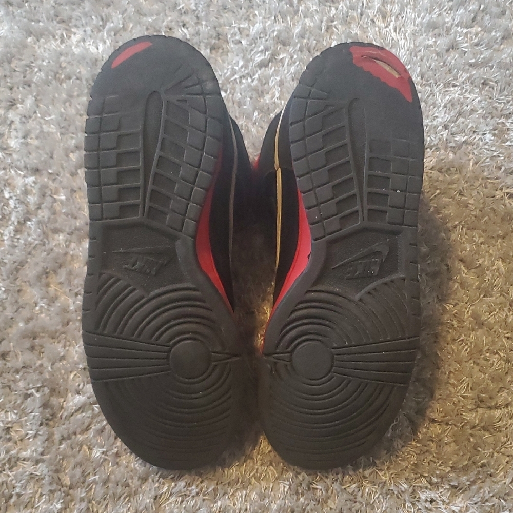 Nike Dunks - Picture 7 of 9